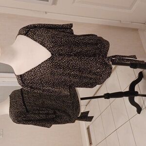 4/$60 Black, Gray & White Patterned Tie-Up Blouse - Size XXL (US16)
